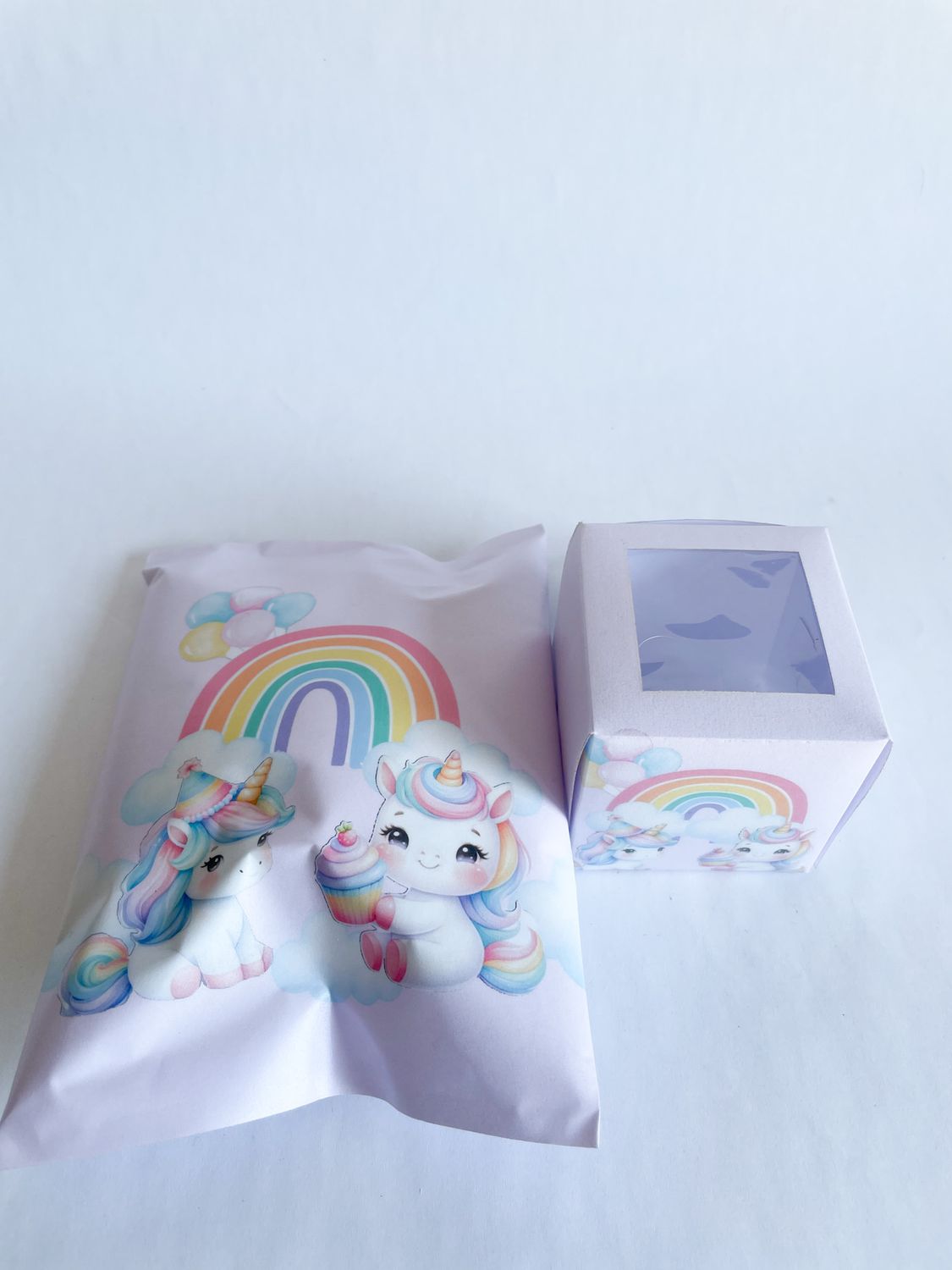 Party Pack Bag WITH matching Cupcake: Unicorn Dreams