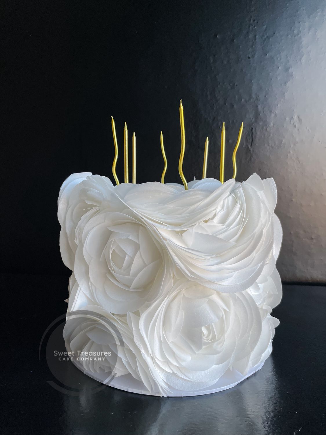 Wafer Paper Flowers Single tier Cake