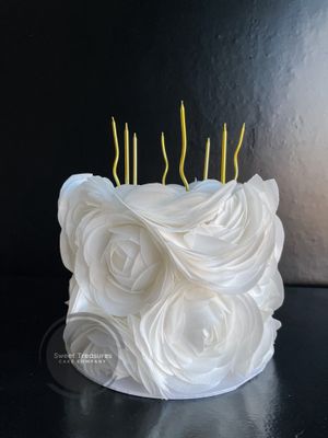 Wafer Paper Flowers Single tier Cake