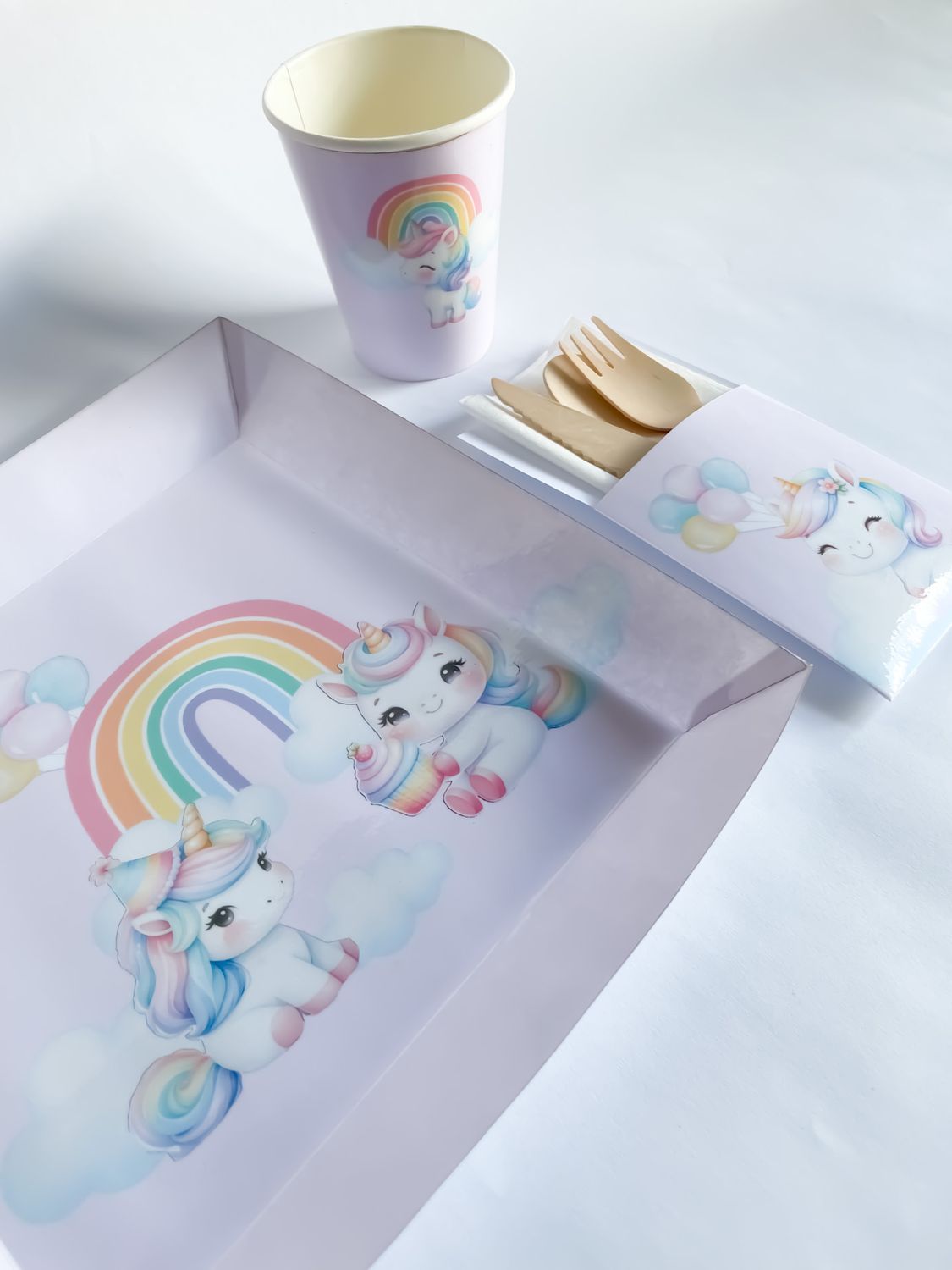 Disposable Tableware: Unicorn Dreams