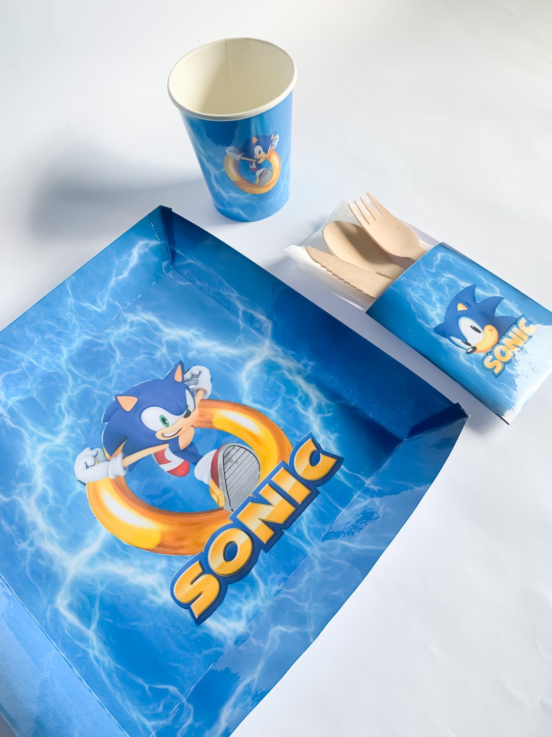 Disposable Tableware: Sonic Inspired