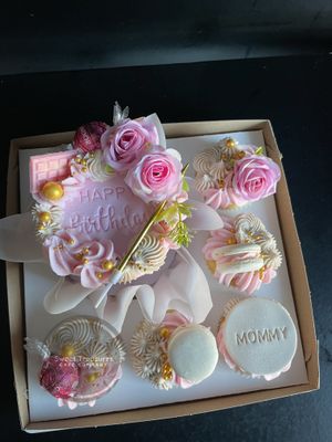Floral Bento Cake Box