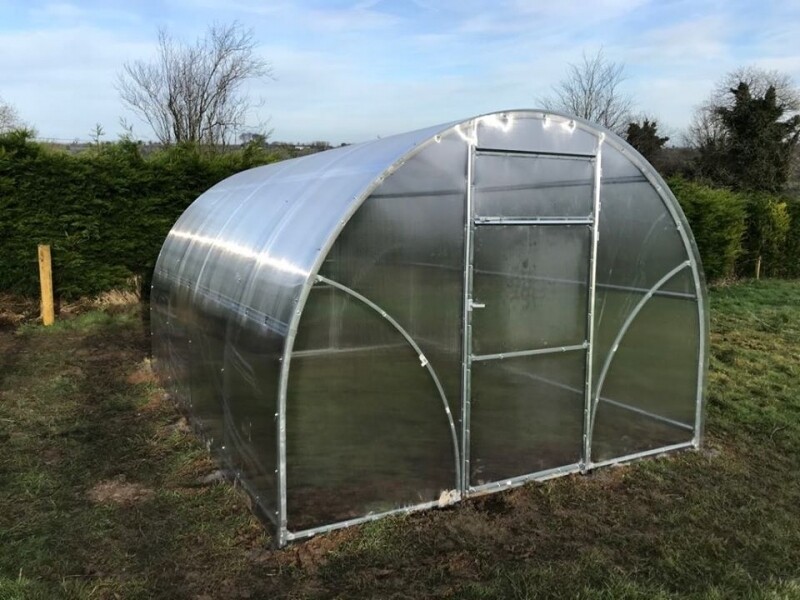 TOP GEWÄCHSHAUS SIGMA 3 - Die Tragfähigkeit bis zu 240 kg/m2 - THERMO - B 3m x Länge nach 2m + 4/6 mm Polycarbonat + Versand