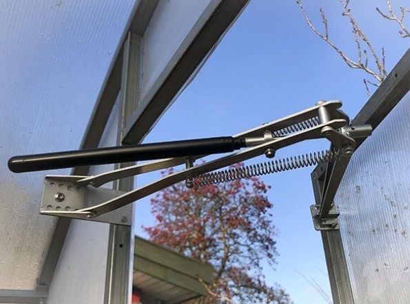 Automatischer Gewächshausluken- und Türöffner UNIVENT