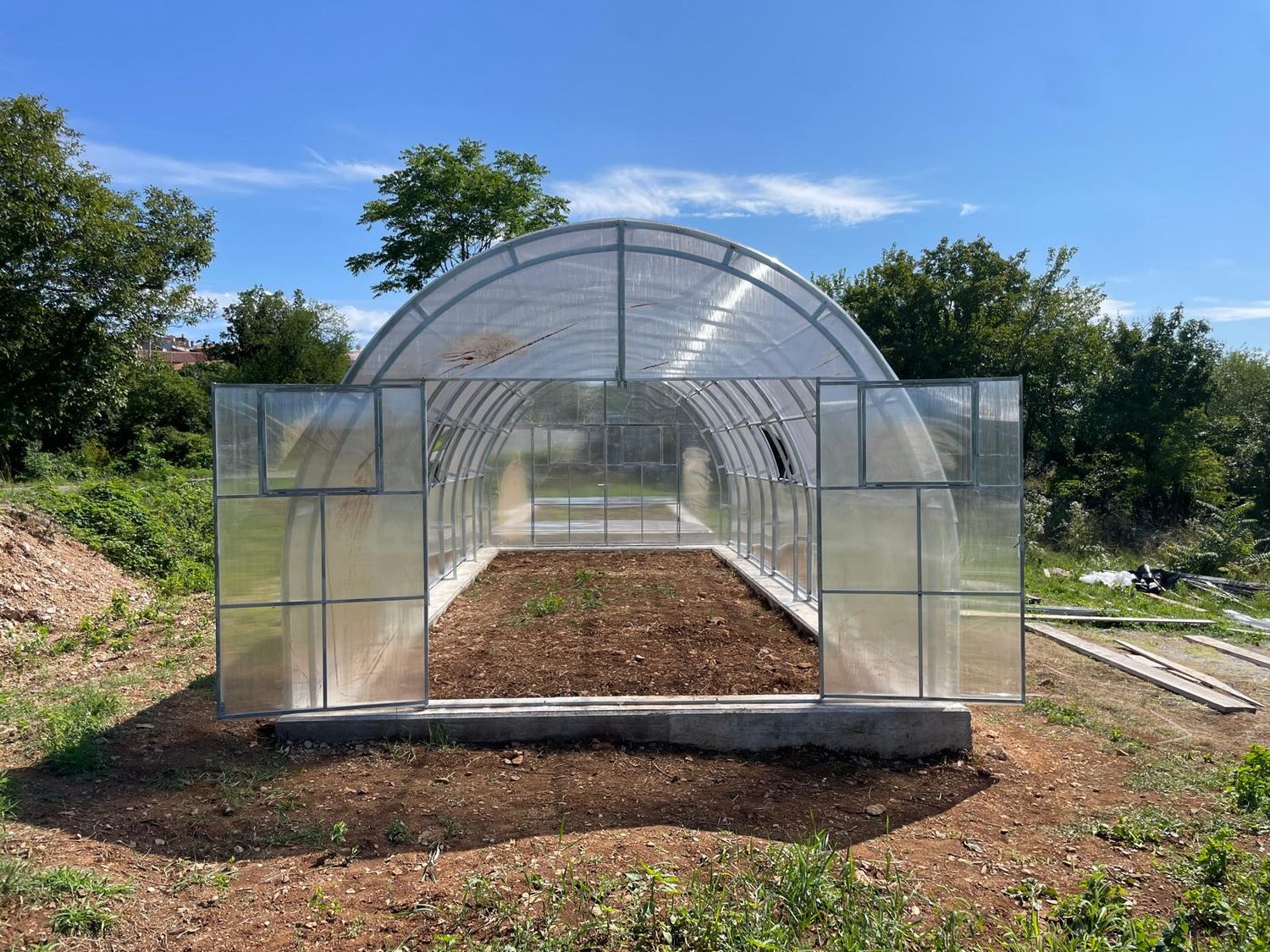 TOP Gewächshaus GOLEM PLUS – 4 m Breite, Länge nach Wunsch, 2,89 m Höhe, Polycarbonat 4/6/10 mm inkl. VERSAND