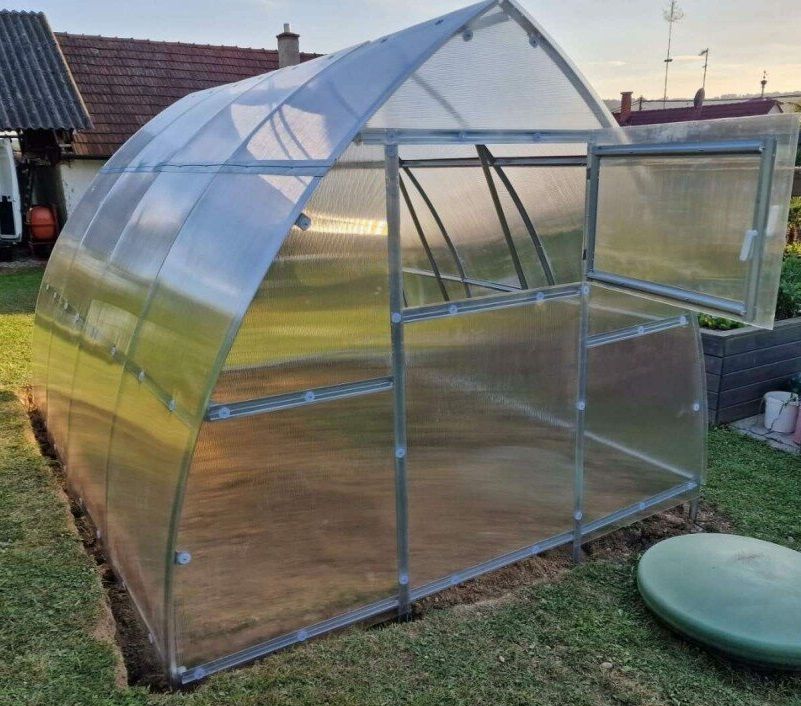GEWÄCHSHAUS CLASSIC ARROW 3 - Schneelast bis zu 240 kg/m2 - THERMO - B 3m x Länge nach 2m + 4/6 mm Polycarbonat + Versand