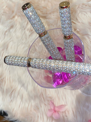 2-in-1 Eyeliner Adhesive Pen