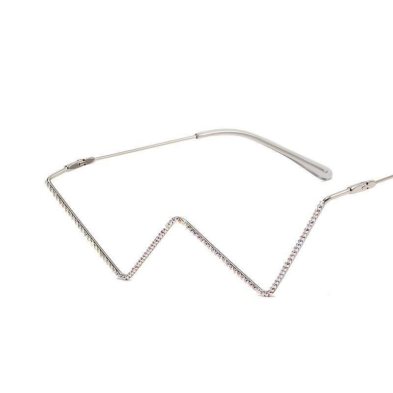 W-Shaped Lensless Shades