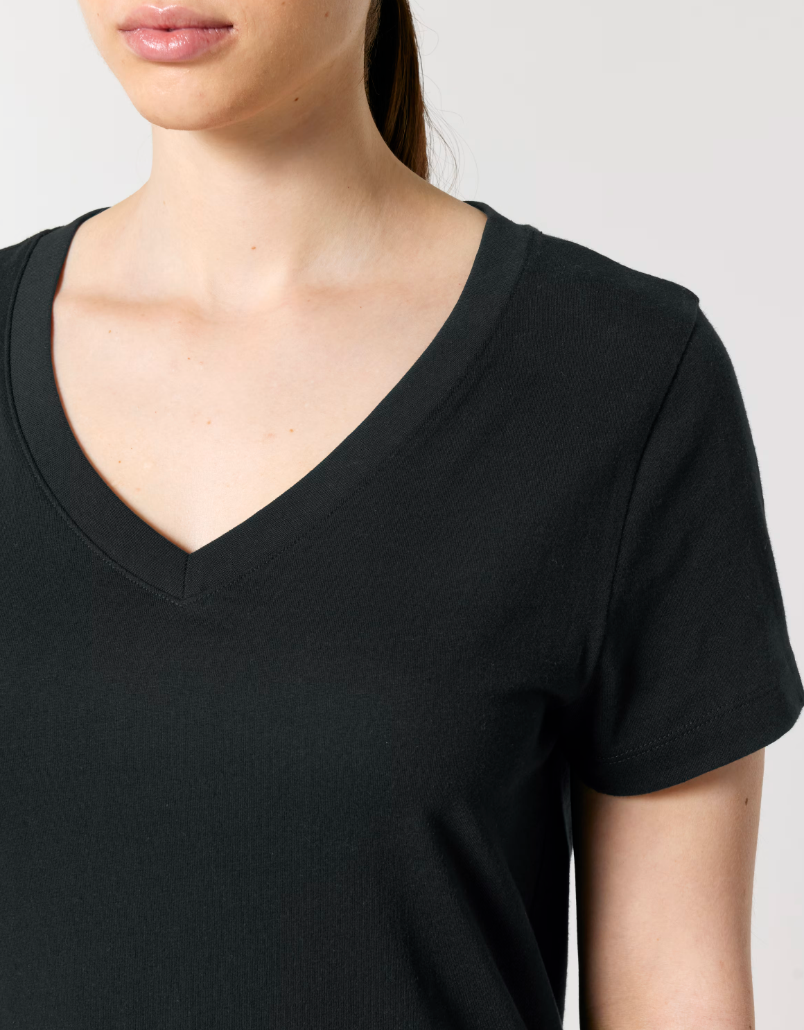 Zelf samenstellen | Bio T-shirt V-hals Zwart DAMES