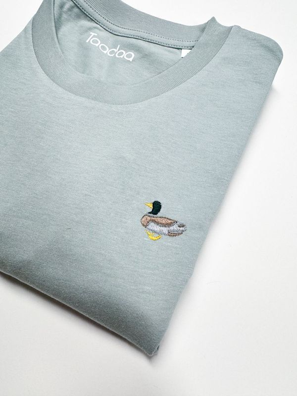Bio-Pullover mit Ente, bestickt von Taadaa
