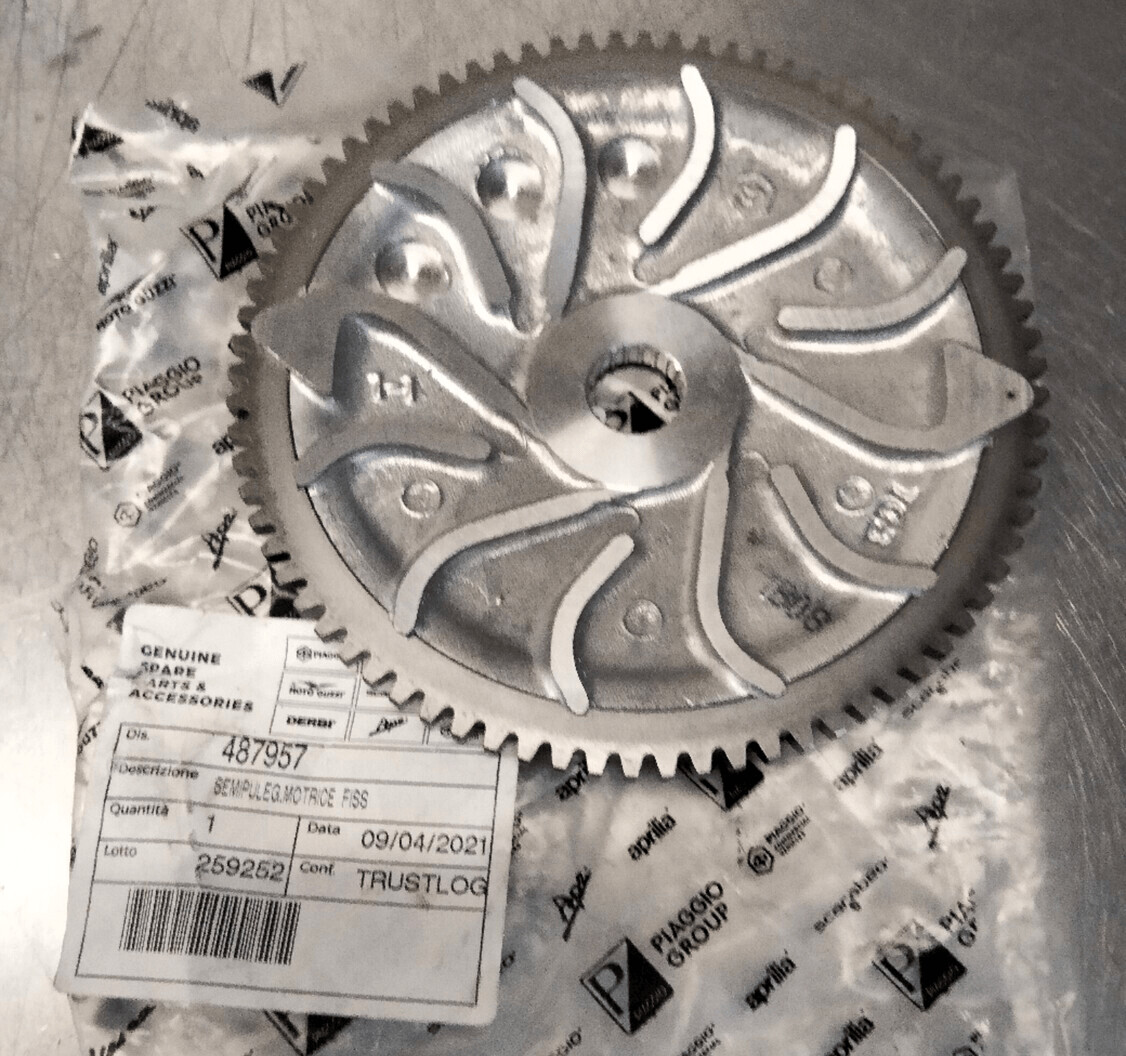 Front half pulley Piaggio 125-180 cc (78 teeth)