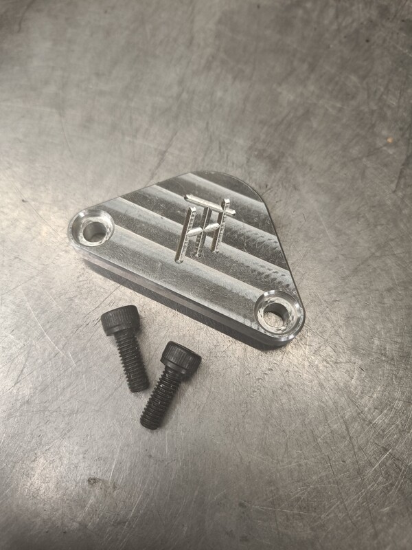 HT waterpump fixating bracket