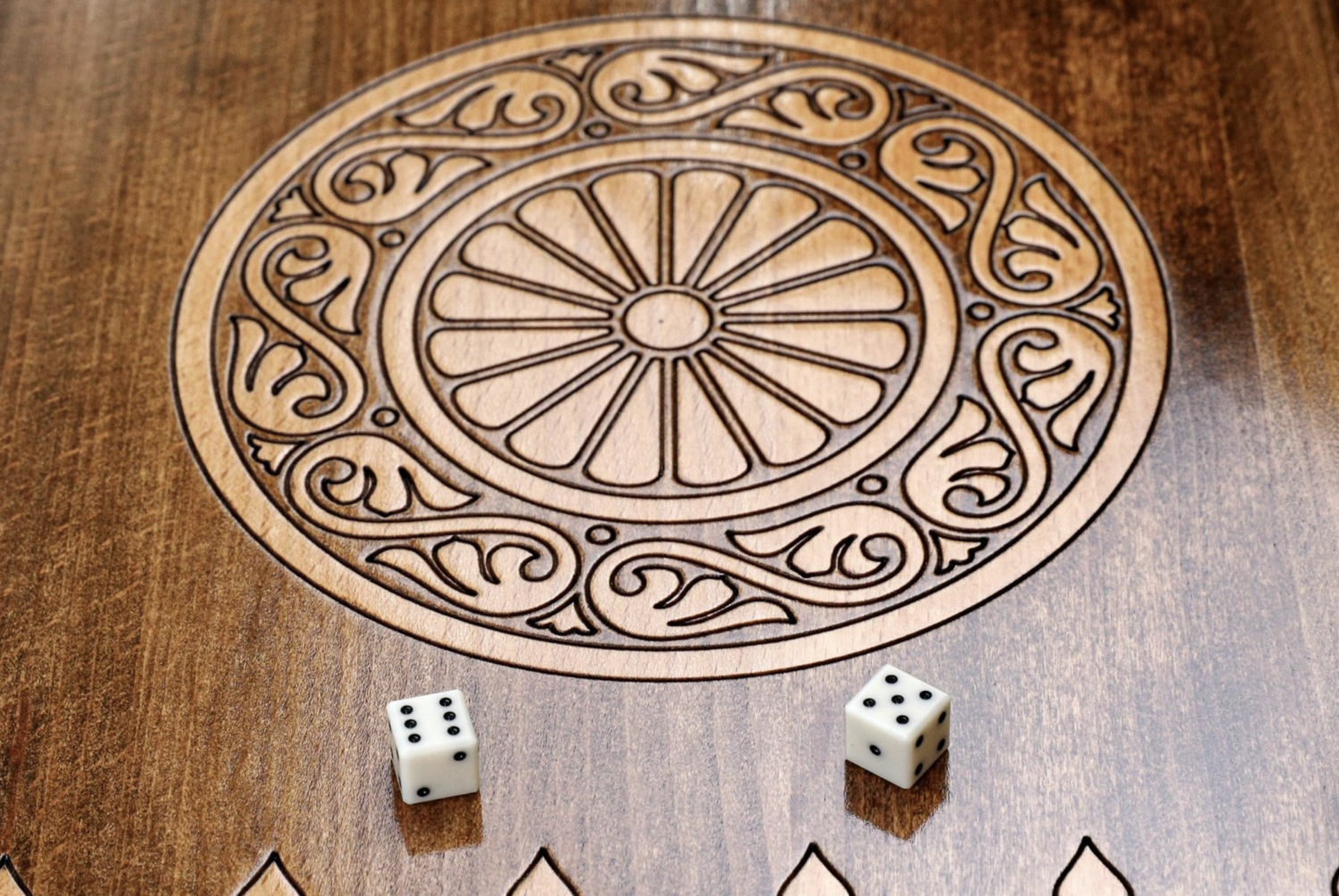 Chess-backgammon with braid-pattern with copyrighted Mount Ararat outline