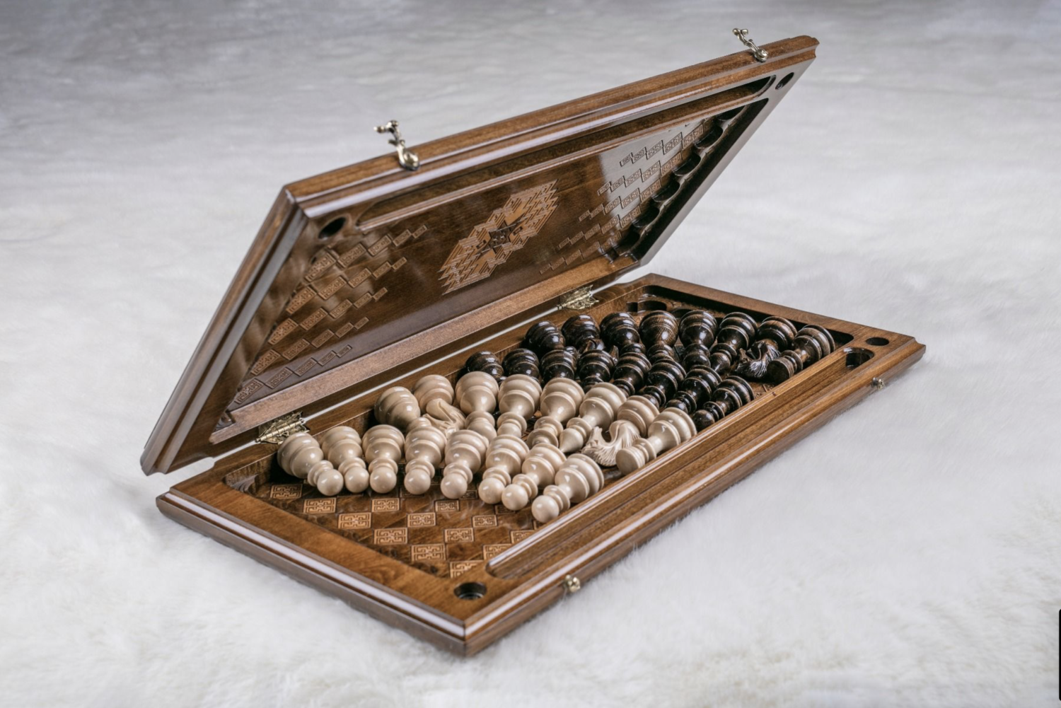 Chess-backgammon classic Eternity with patterns