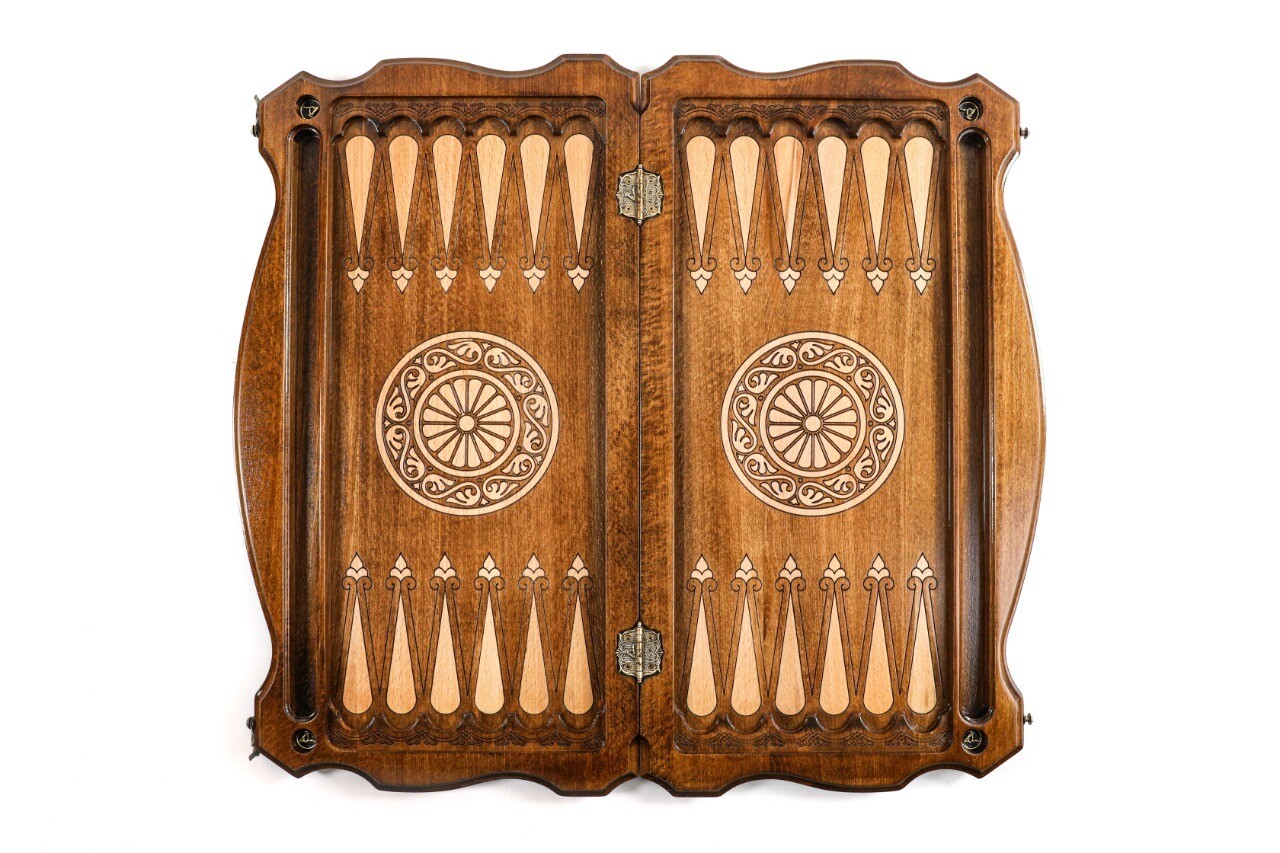 Ornamental Backgammon with copyrighted contour outline
