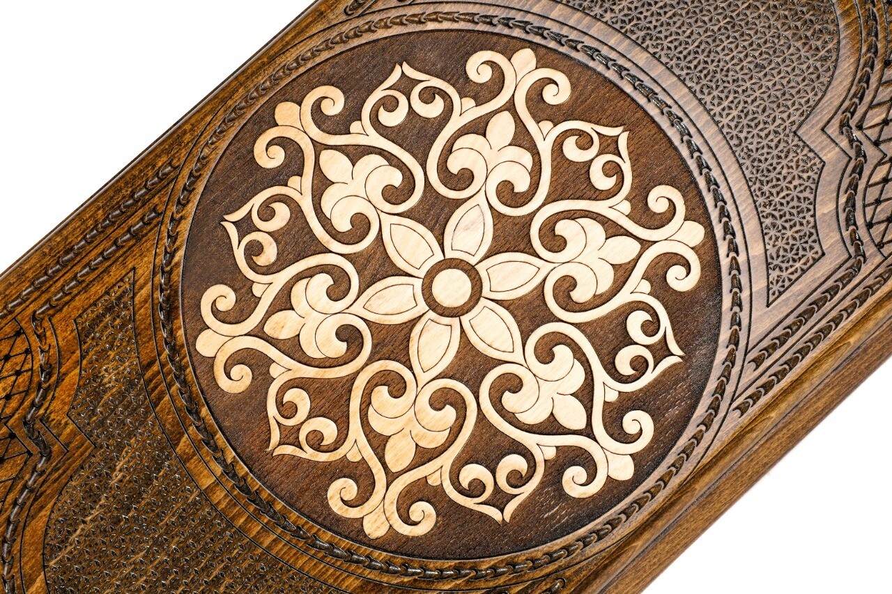 Backgammon with Ornamental snowflake motif classic 24&quot; x 12&quot;