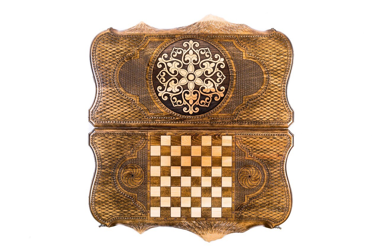 Backgammon with Ornamental snowflake motif, with copyrighted Mount Ararat outline