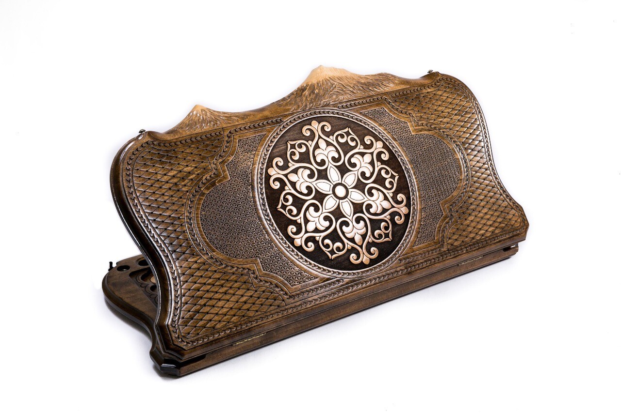 Backgammon with Ornamental snowflake motif, with copyrighted Mount Ararat outline