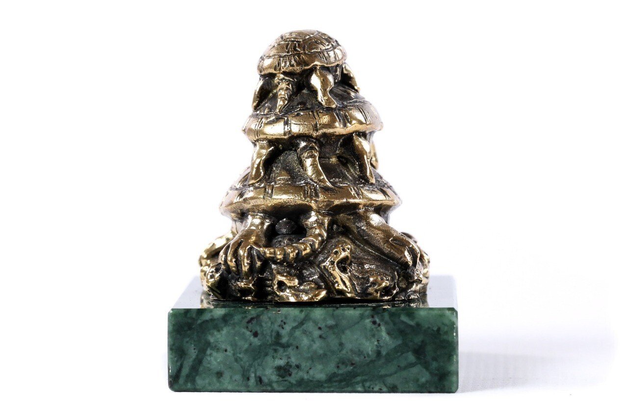 Bronze sculpture the Turtles