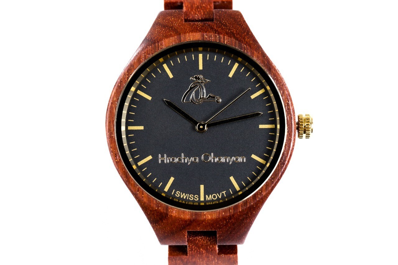 wooden wrist watch- Red