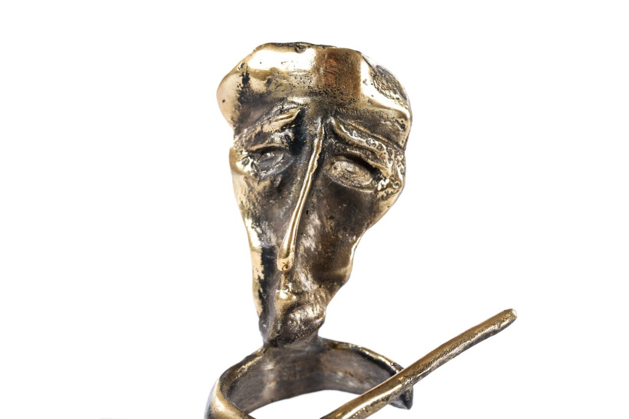 Bronze sculpture the Violinist
