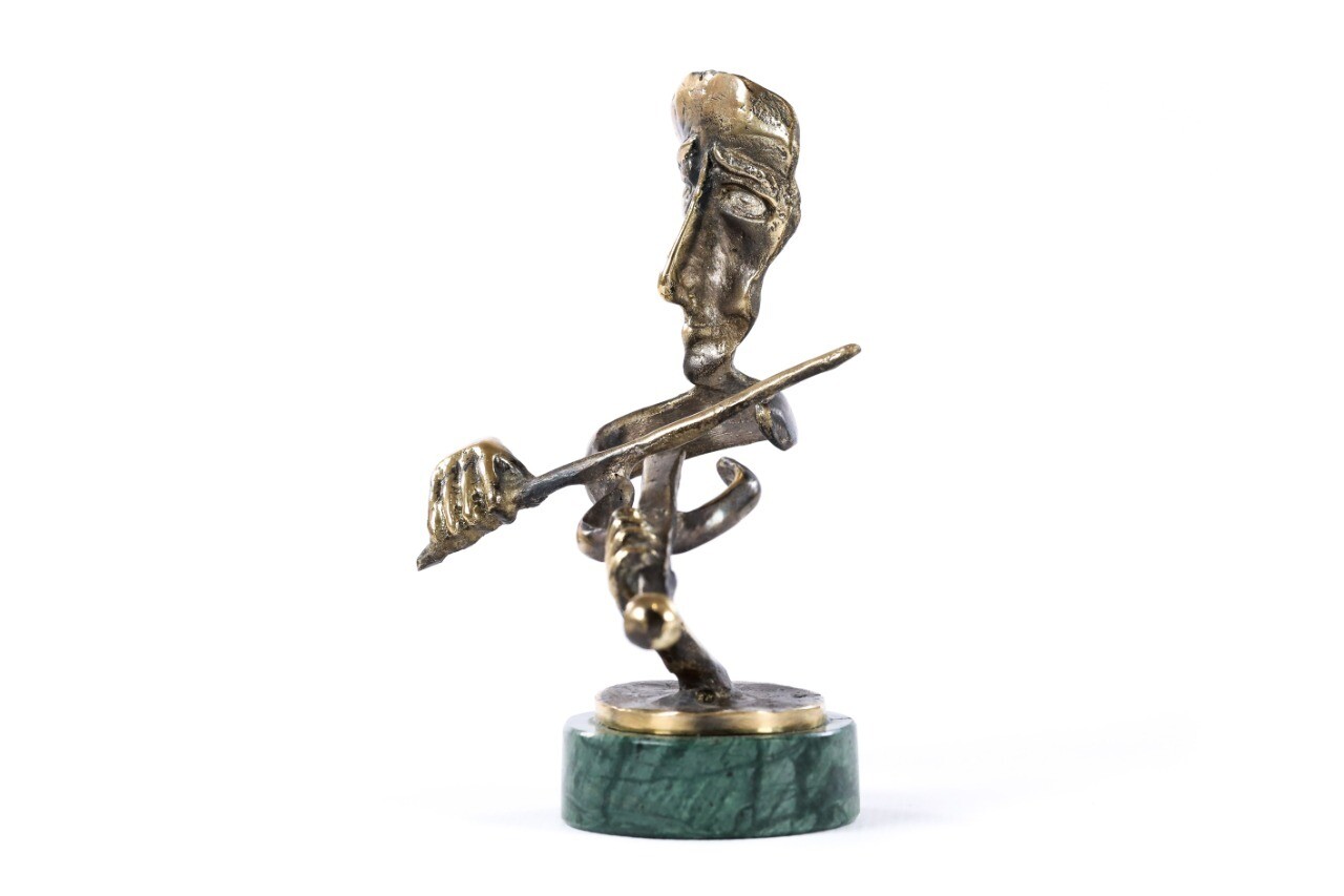 Bronze sculpture the Violinist