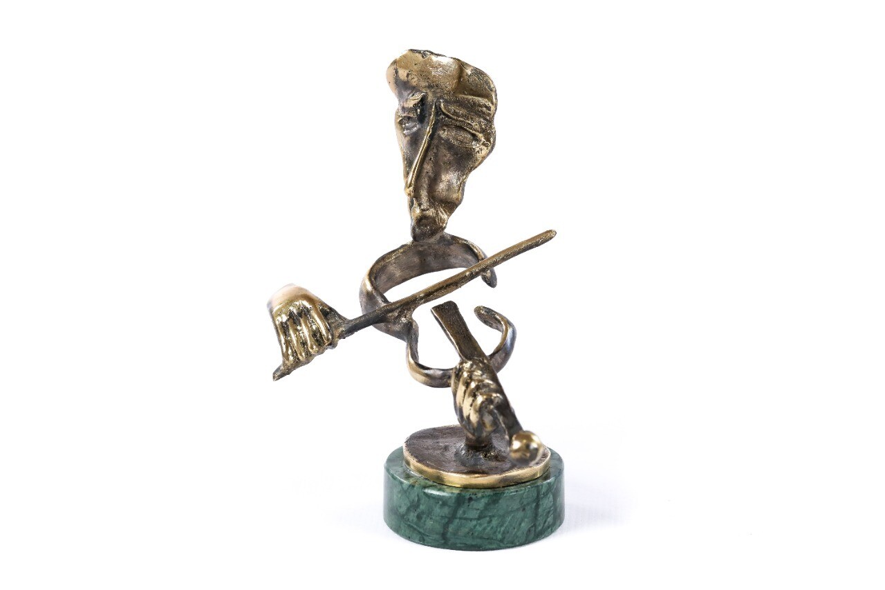 Bronze sculpture the Violinist