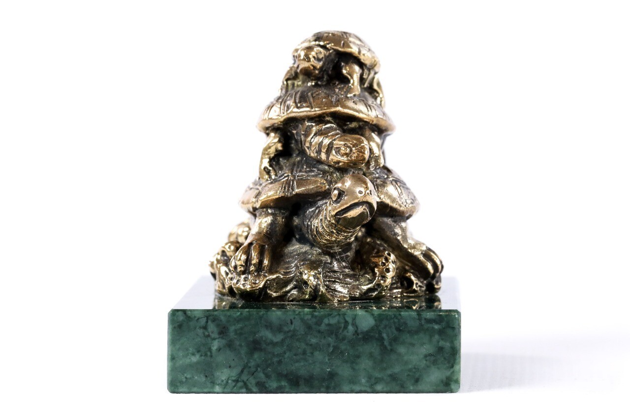 Bronze sculpture the Turtles
