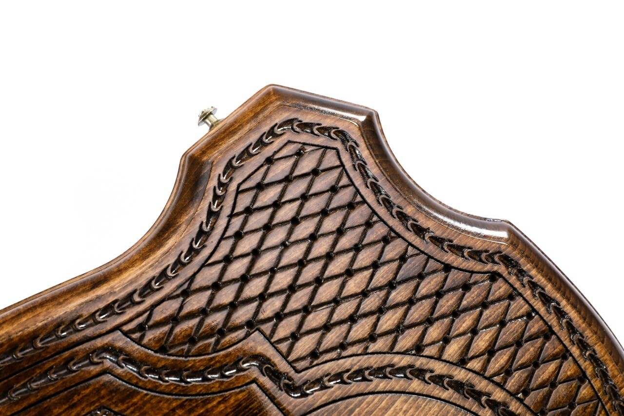 Horse backgammon with copyrighted contour outline