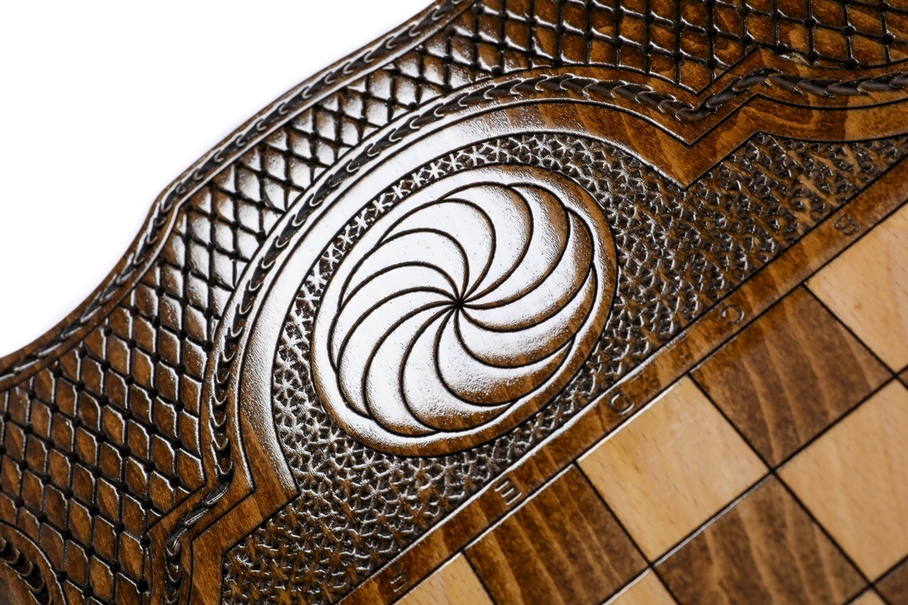 Horse backgammon with copyrighted contour outline