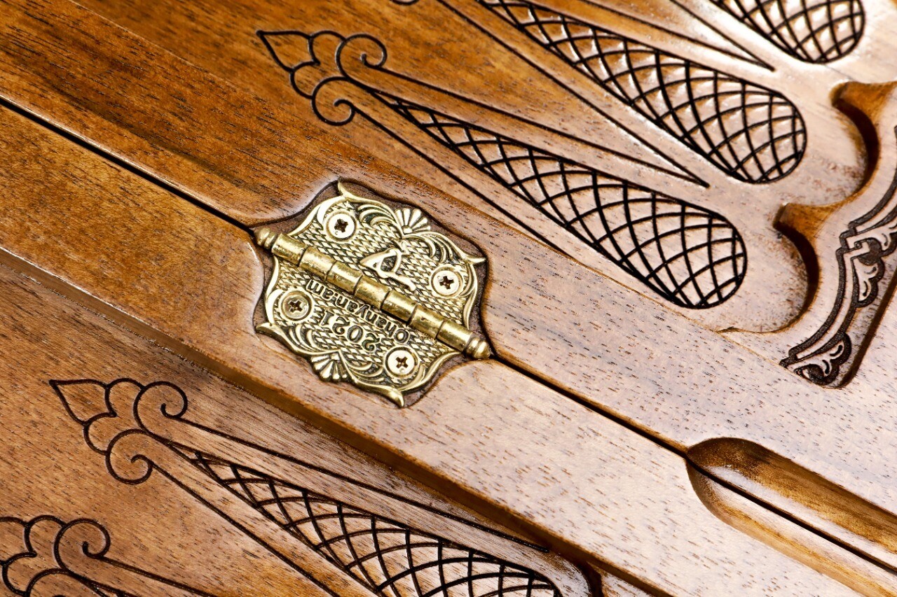 Tree-epoxy backgammon classic