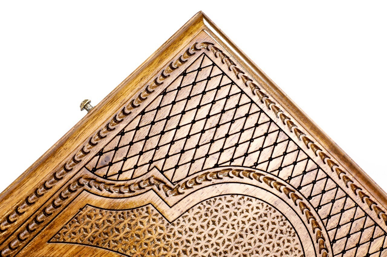 Tree-epoxy backgammon classic