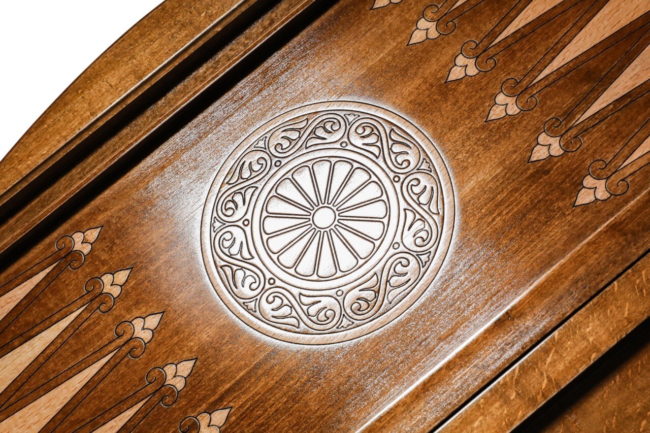 Backgammon Lion with copyrighted contour outline 24&quot; x 12&quot; x 2&quot;