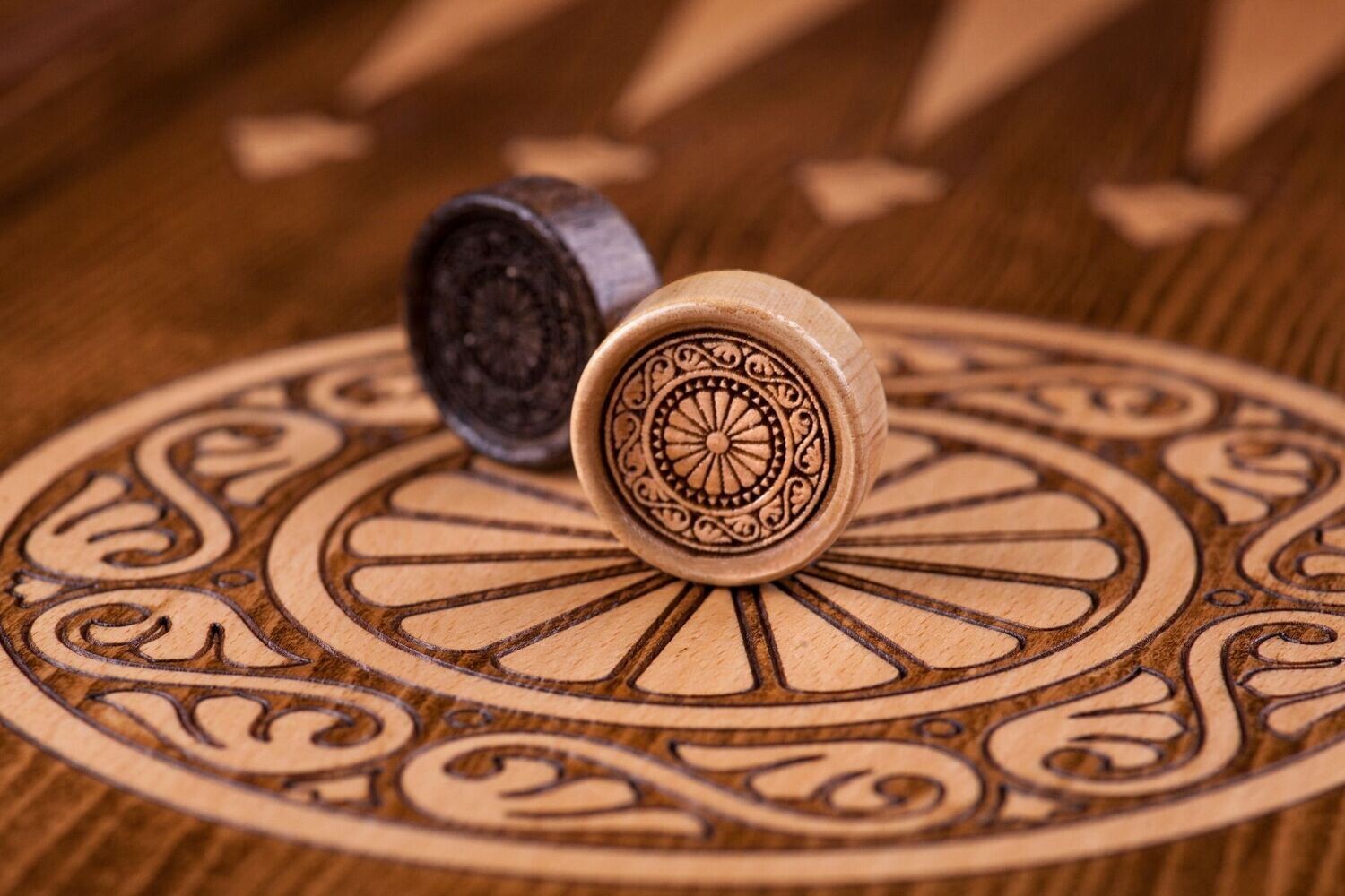 Custom Backgammon Pieces Engraving