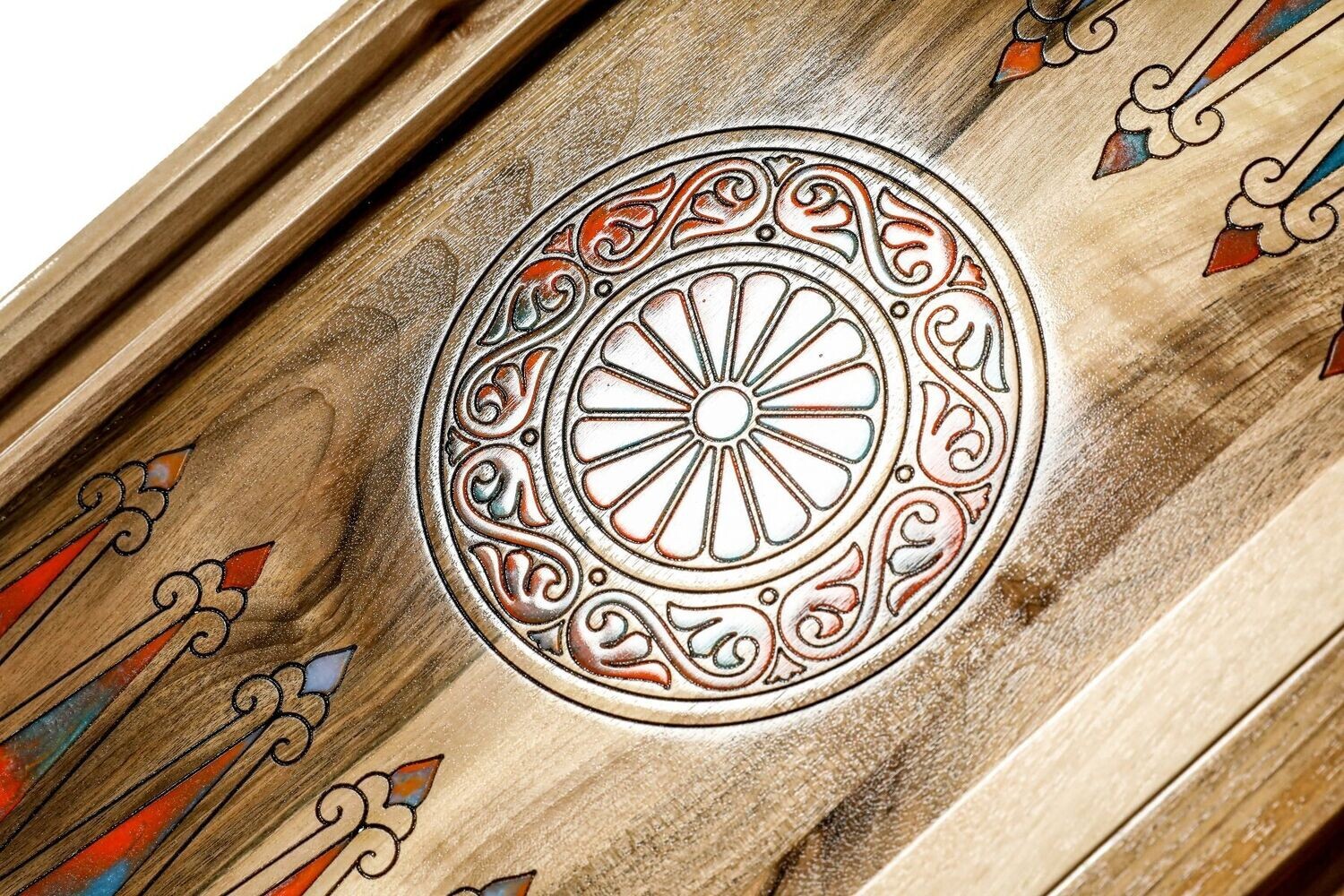 Lion-epoxy backgammon, two-sided, classic 24&quot; x 12&quot; x 2&quot;