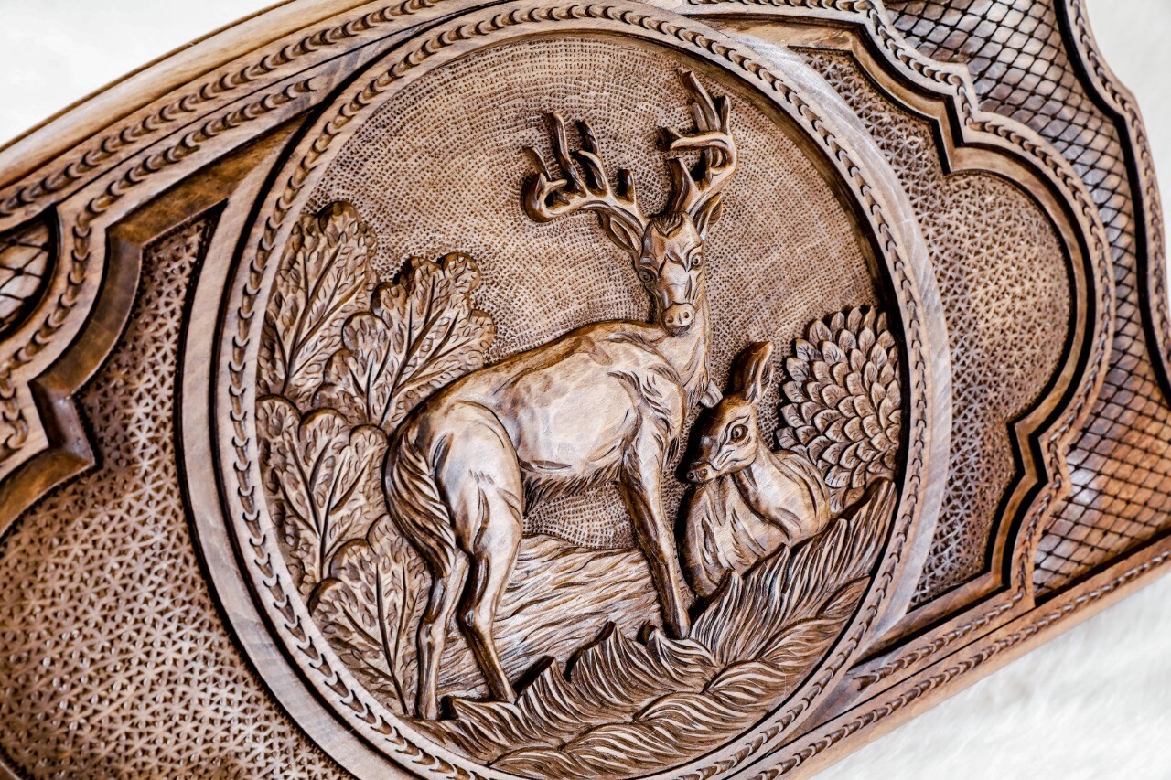 Backgammon Deer with copyrighted contour outline 24" x 12"