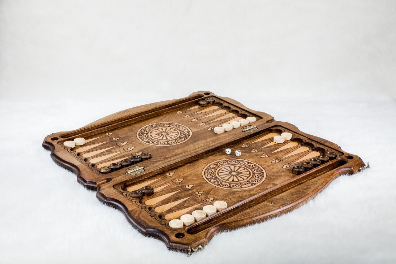 Backgammon Deer with copyrighted contour outline 24" x 12"