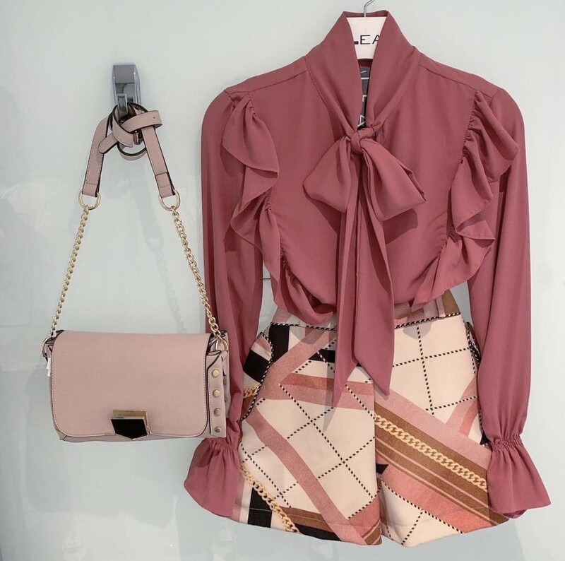 Side Ruffle Lace Collar Blouse