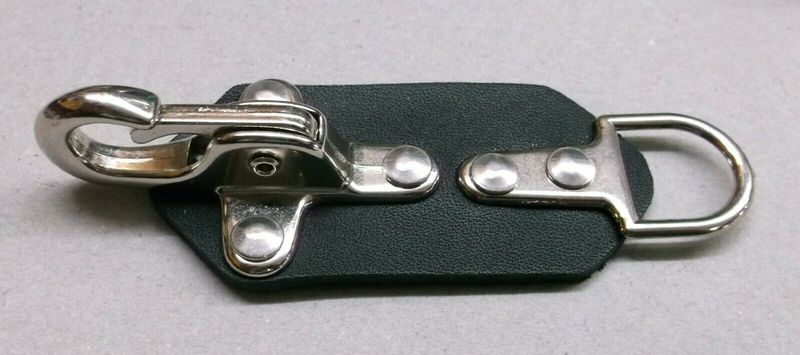 Kuttenverschluss Lederwesten Aufnietkarabiner-Verlängerung 12cm Kuttenverschluss Lederwesten Aufnietkarabiner-Verlängerung 12cm