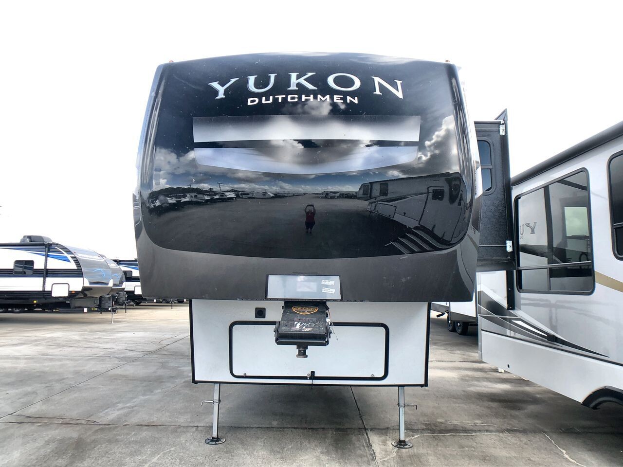 2022 Yukon 410RD Dutchmen