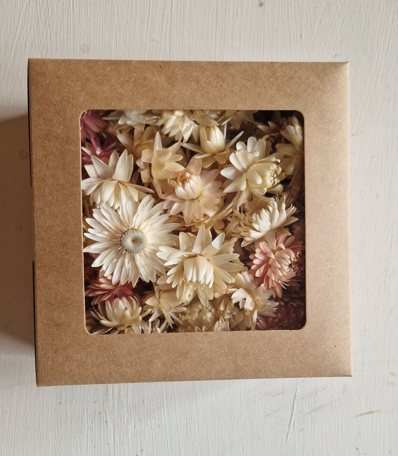 Dried Helichrysum, Loose Strawflower Heads, White &amp; Pale Pink Mix