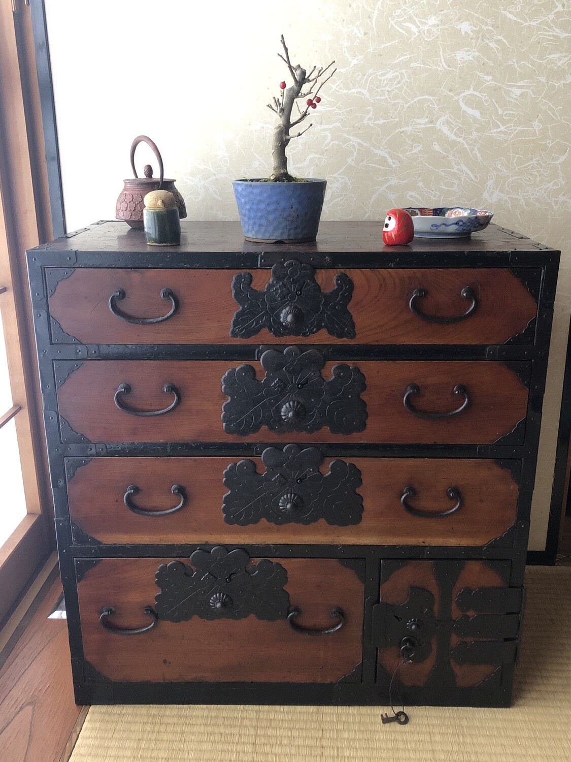 Antique Japanese Interior cabinet ISHO -TANSU