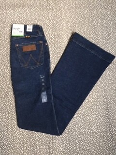 AAC - Wrangler High Rise Retro Trouser - 11MPEQF