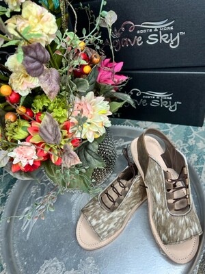 AAC - Chocolate Lace - Sandals 