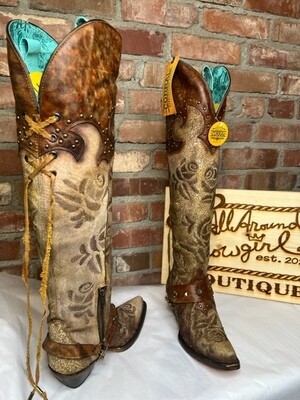 Corral Women's Floral Embroidery & Studs Boots
