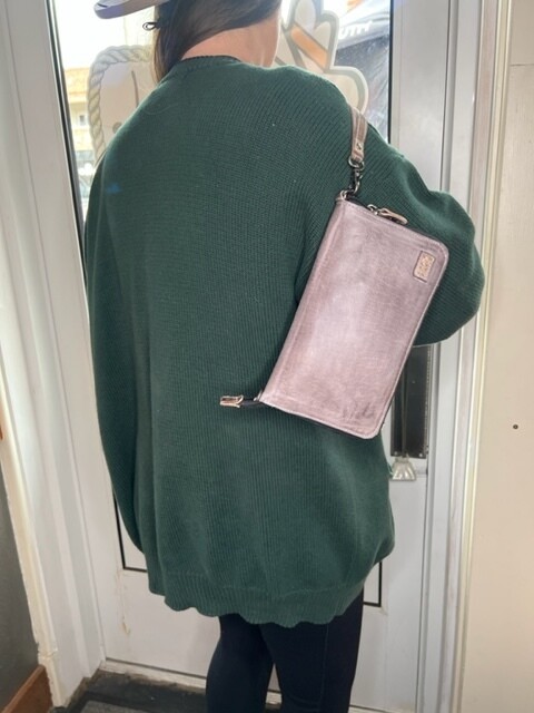 AAC - Templeton II Alkaline/Icicle Rustic/Clutch