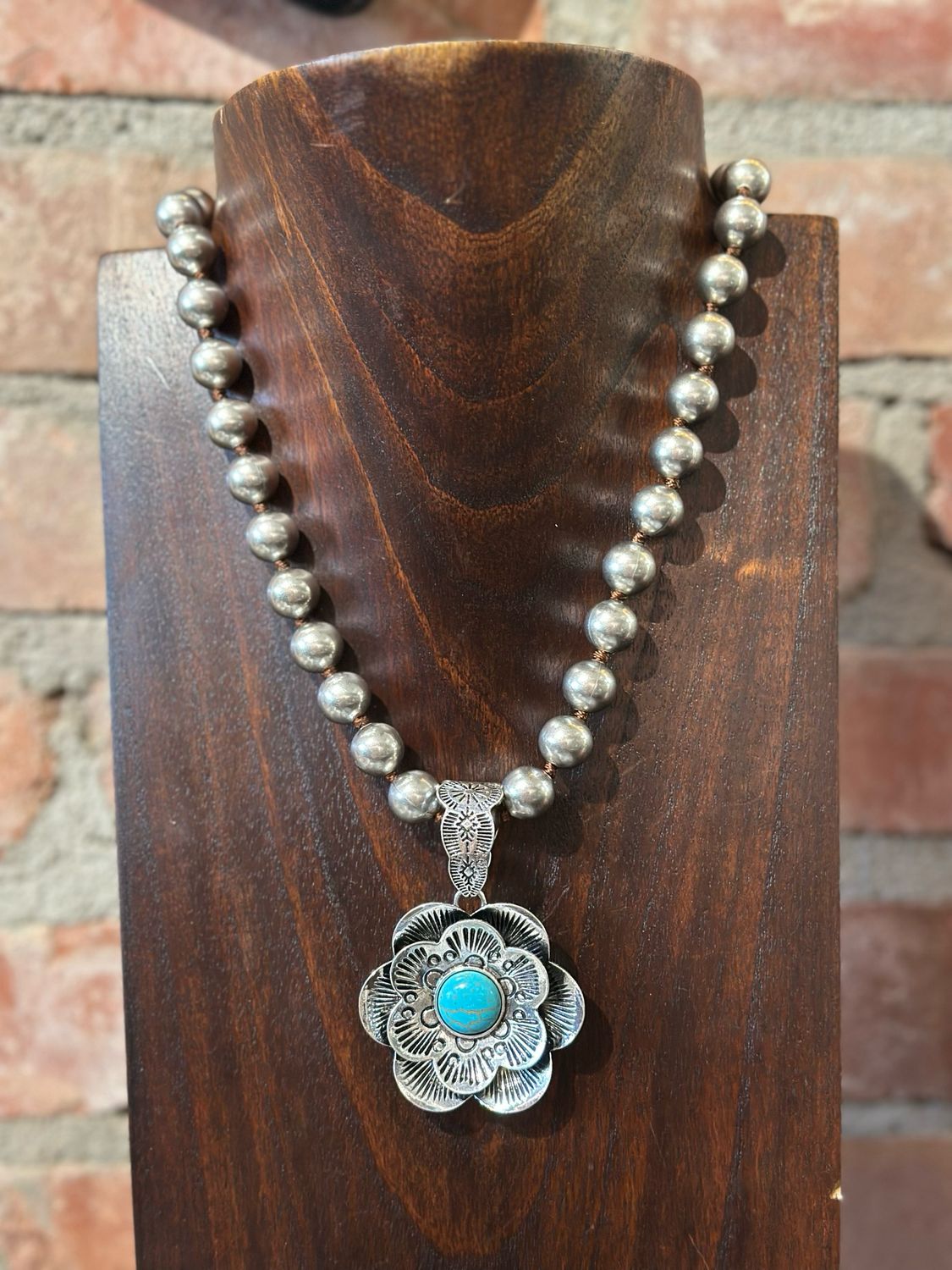 Send Flowers - Necklace W/Flower Pendant