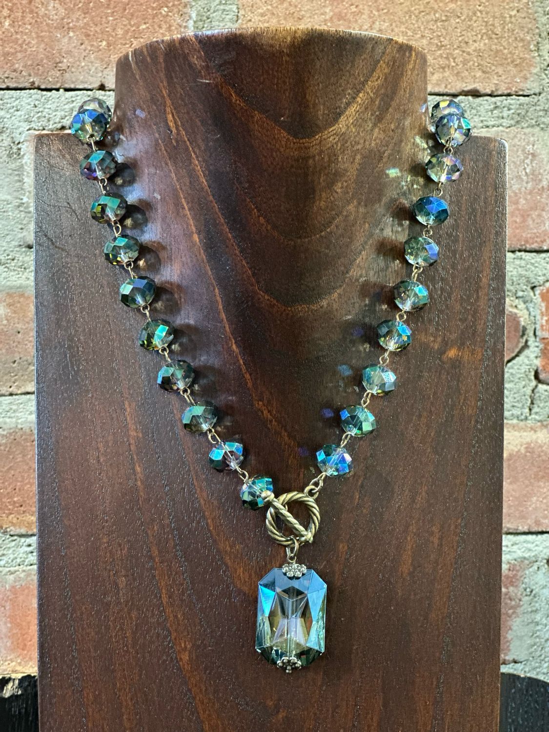 Sky&#39;s Embrace - Faceted Crystal Toggle Necklace