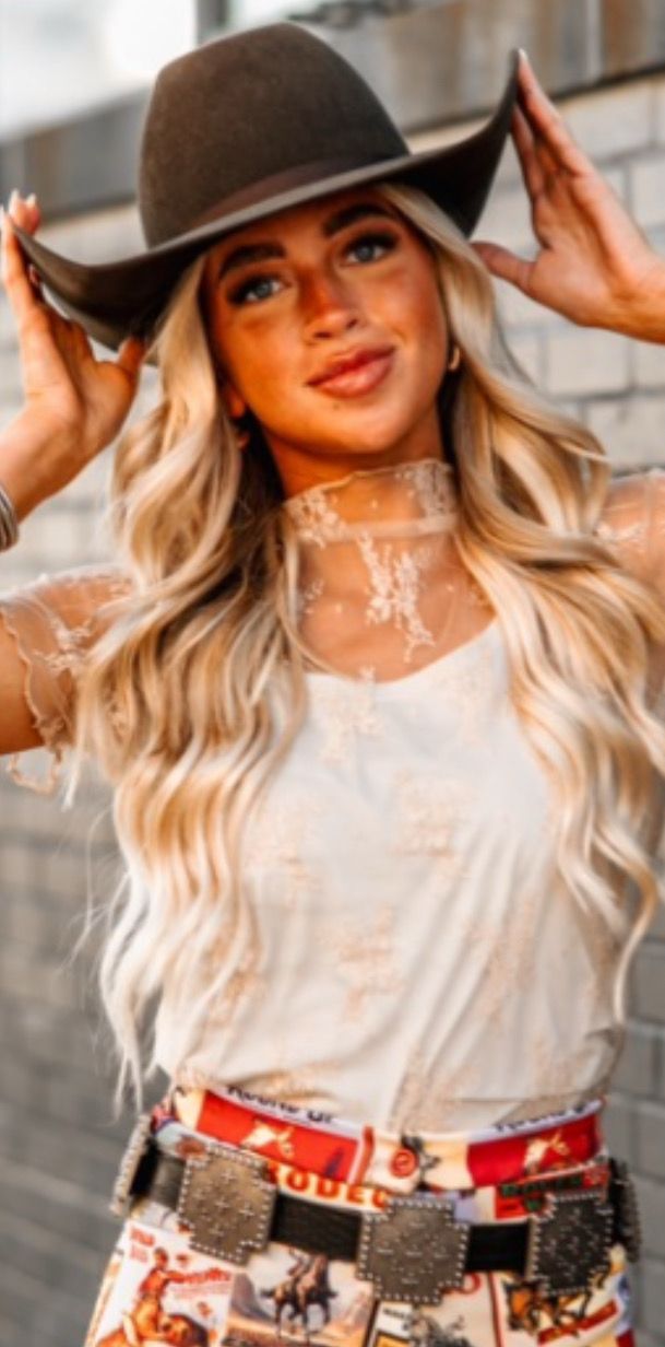 Meshing Around In Tan