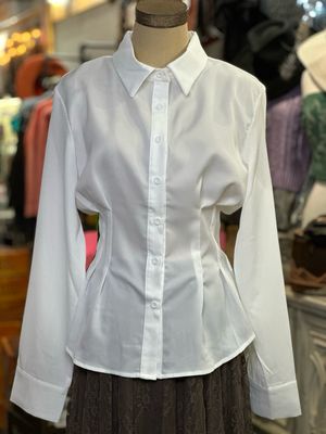 Fabulous White Blouse - Button Up W/Collar